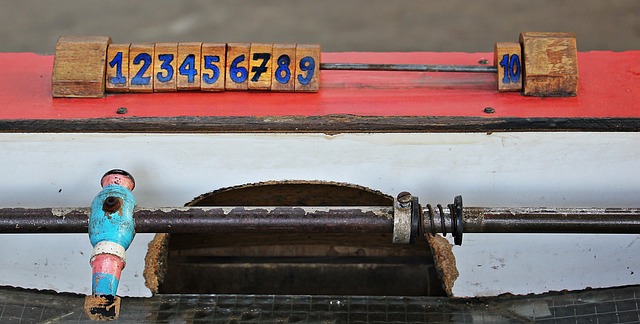 不断增加的 不断增加的